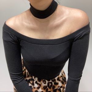 Off-Shoulder Choker Top